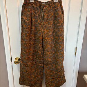 Cropped corduroy wide leg pants
